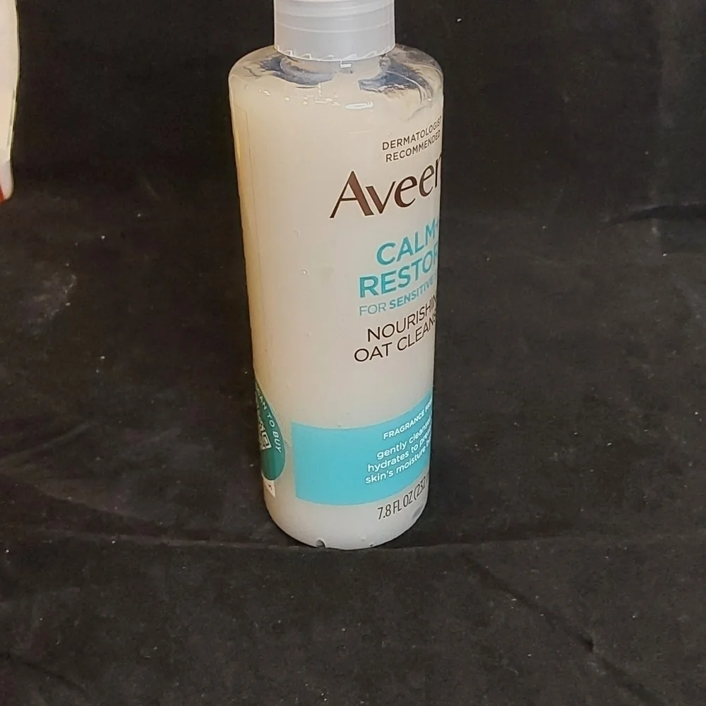 AVEENO NOURISHING OAT‎ CLEANSER FOR SENSITIVE SKIN